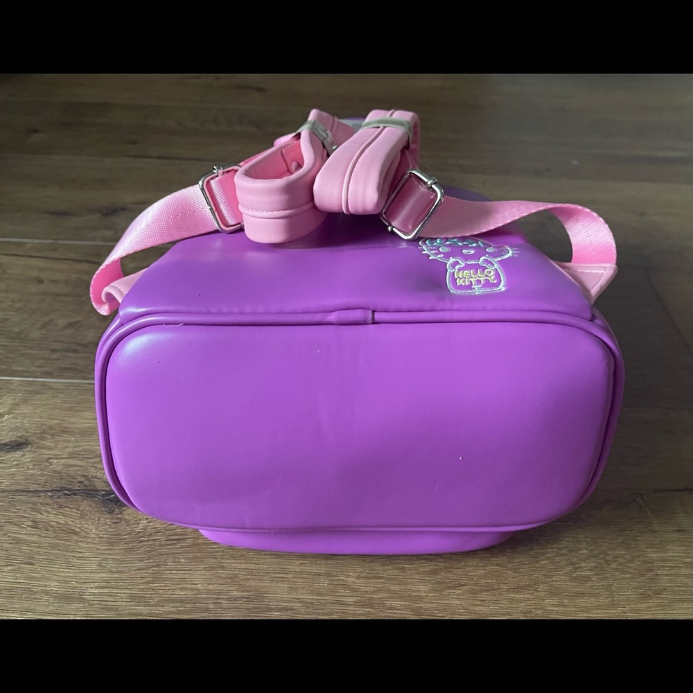 LOUNGEFLY (Sanrio)-NWT Mini Faux Leather Character Backpack - Picture 3 of 14